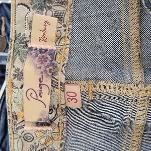 Paige Rozbury Capri jeans size 30